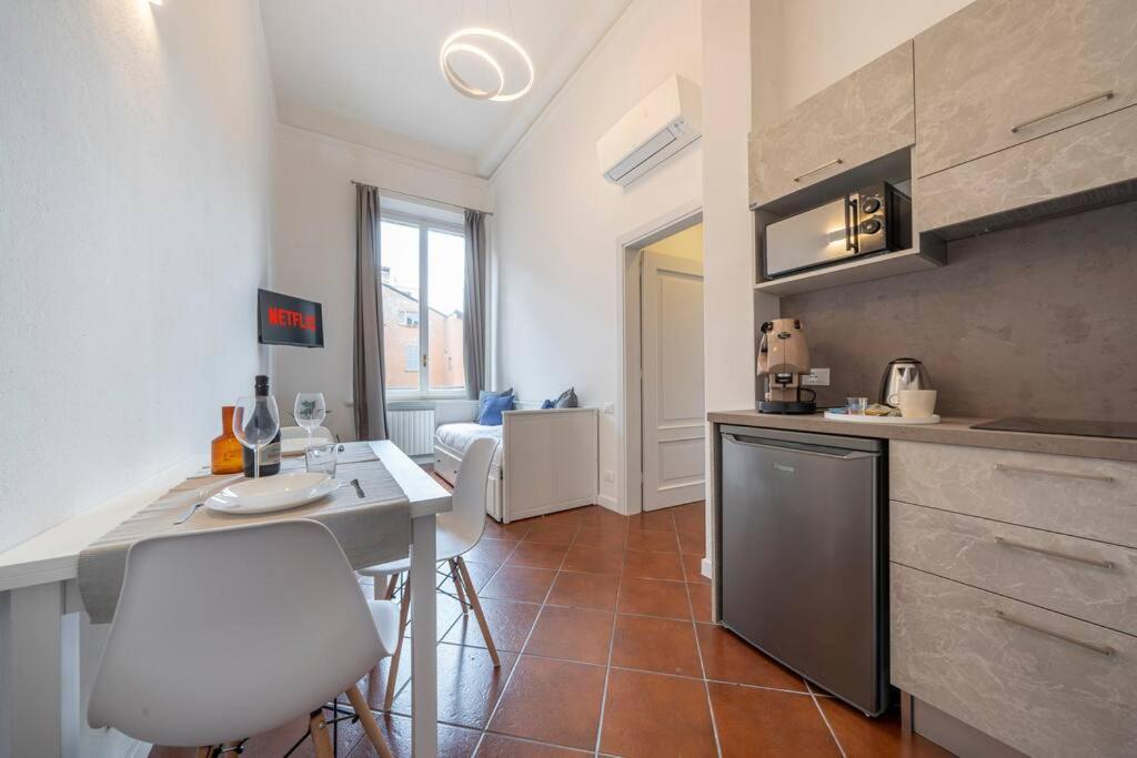 Via Emilia Centro - Stupendo Appartamento A Modena Luaran gambar